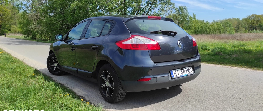 Renault Megane cena 17900 przebieg: 143000, rok produkcji 2010 z Piaseczno małe 781